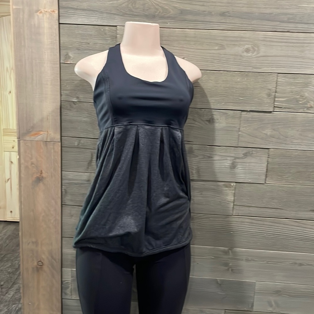 0622 Lululemon - Tank Top with Bra Liner Built In